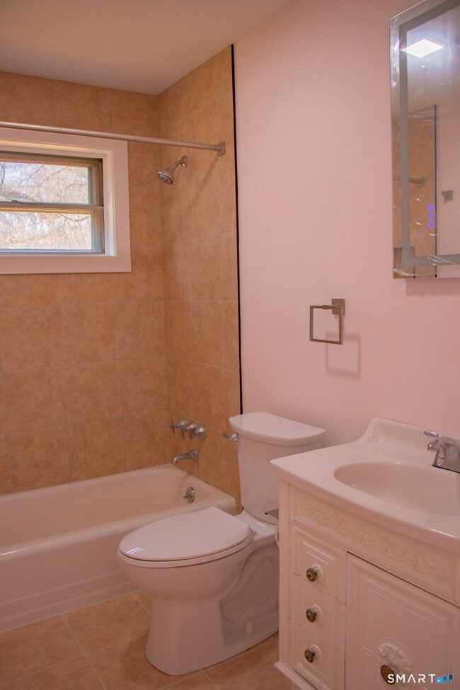 Building Photo - 5 Assumption St