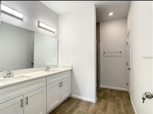 Building Photo - 17000 SW 41st Ct