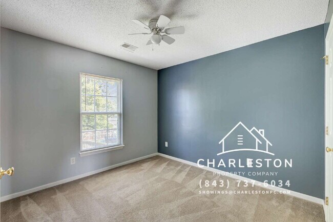 Building Photo - 222 Maypop Dr