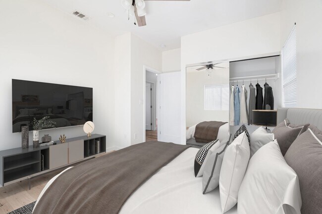 Building Photo - 4842 College Ave