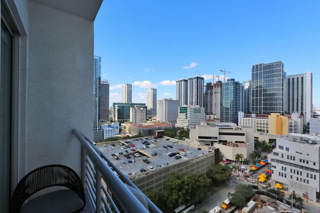 Building Photo - 137 NE 2nd Ave