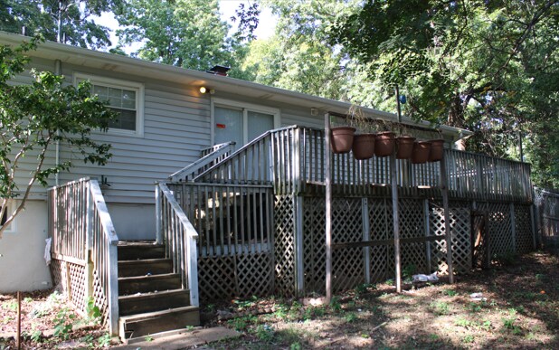 Building Photo - Move in Special - Spacious 5 Bedroom and 2...