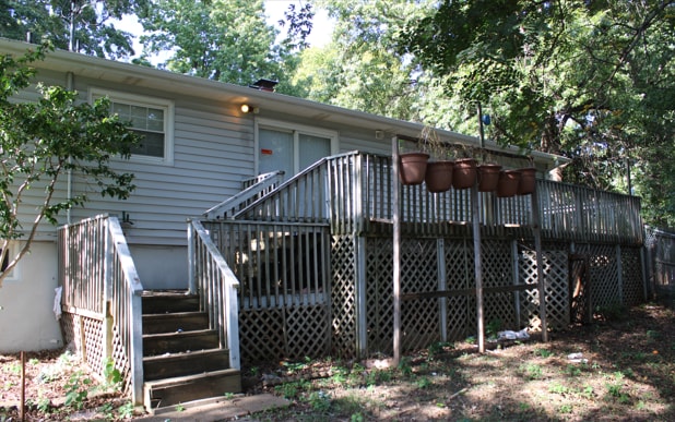 Building Photo - Spacious 5 Bedroom and 2 full bath home in...