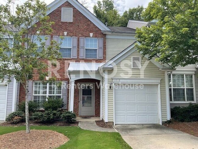 Building Photo - Welcoming 3-bedroom, 2.5-bath home