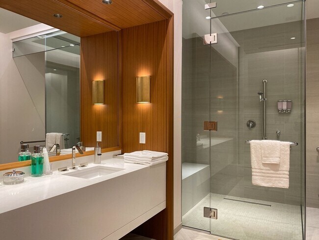 Building Photo - 133 Seaport Blvd