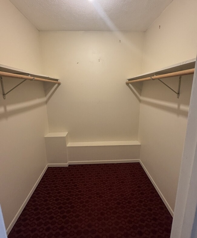 Building Photo - Welcome to your new home near the heart of...
