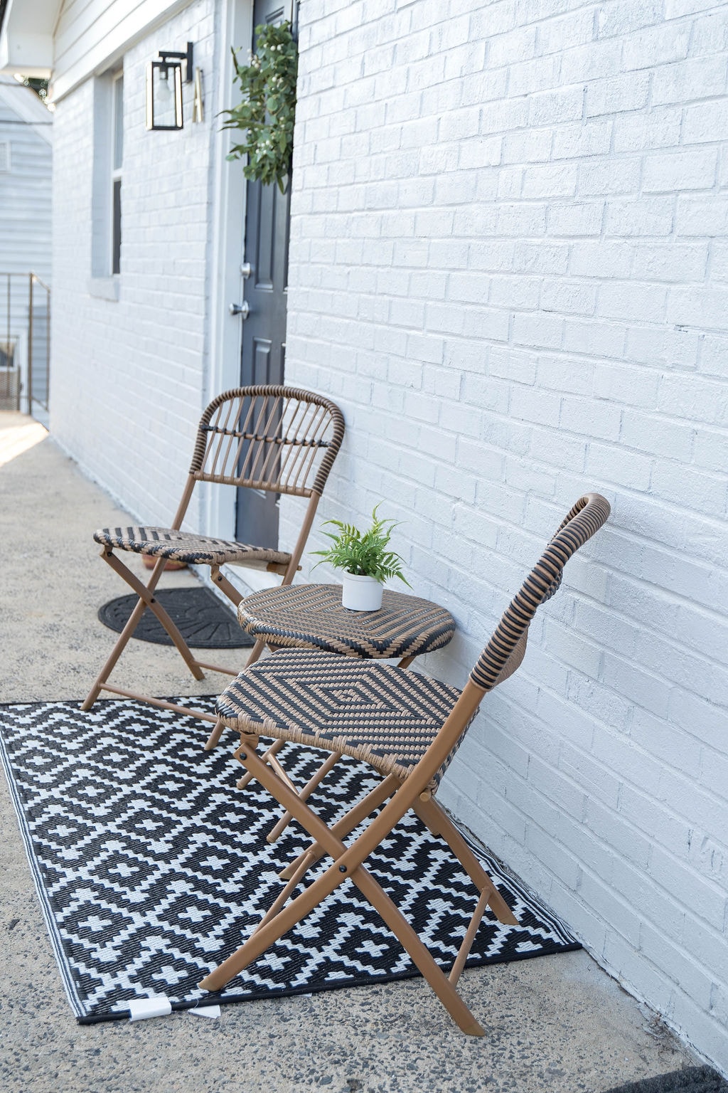 Building Photo - Room in Apartment on Liberty St