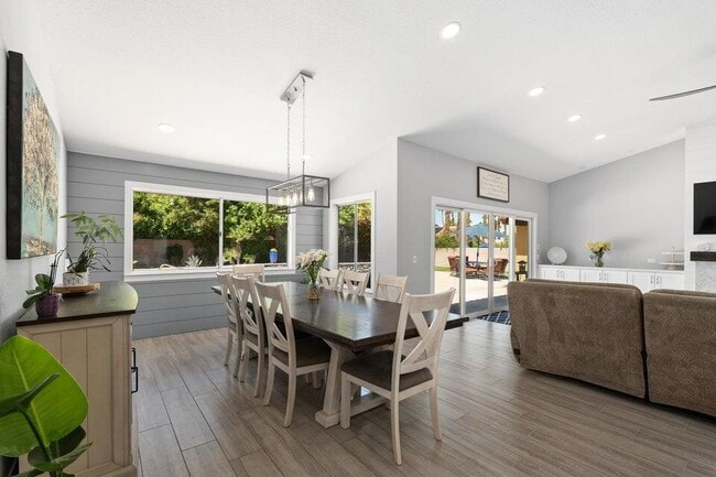 Building Photo - 39369 Regency Way