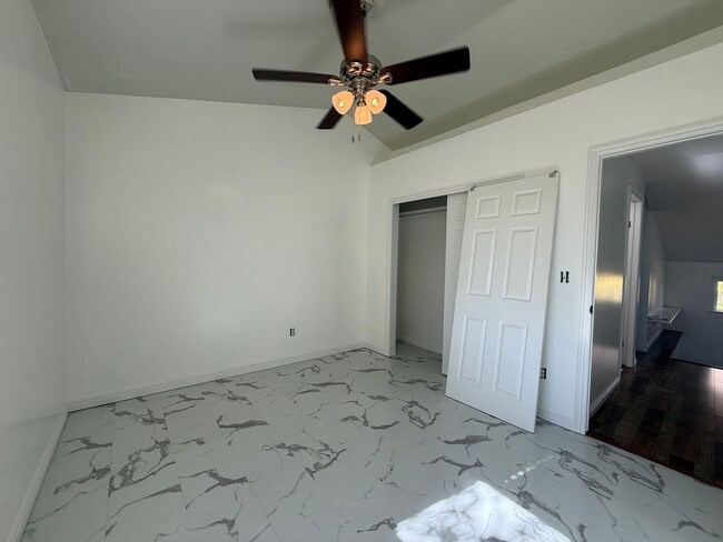 Building Photo - Beautifully Updated Home in South Jordan!