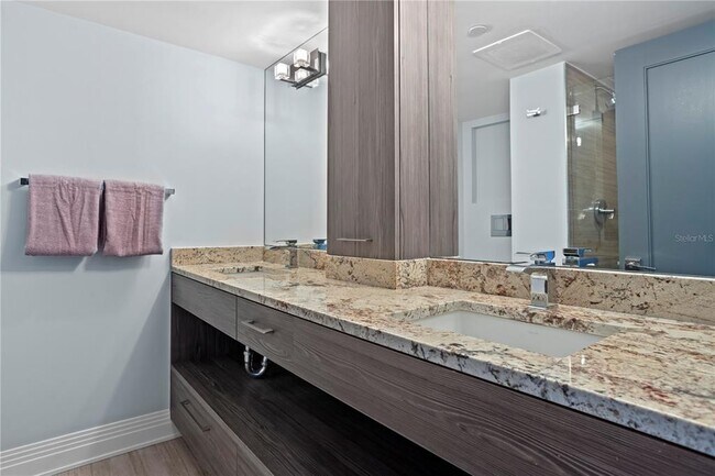 Building Photo - 3301 Bayshore Blvd