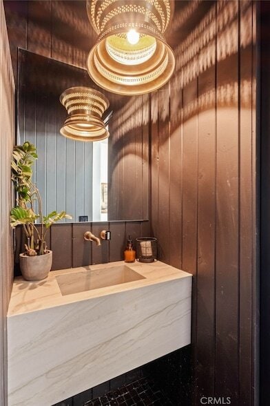 Building Photo - 354 5th Ave