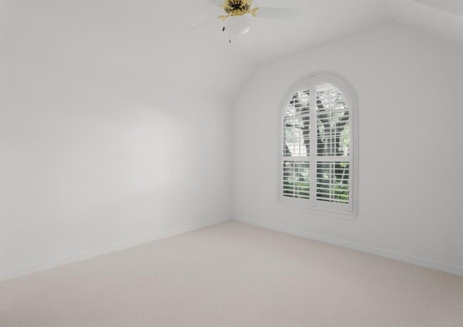 Building Photo - 4101 Triple Crown Ct