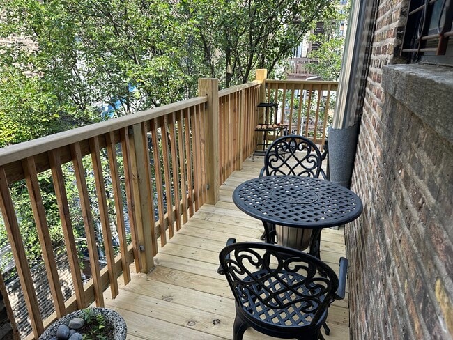 Building Photo - 2351 N Cleveland Ave