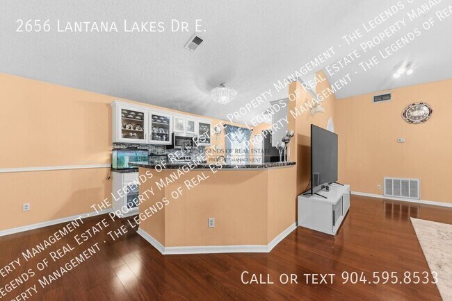 Building Photo - 2656 Lantana Lakes Dr E