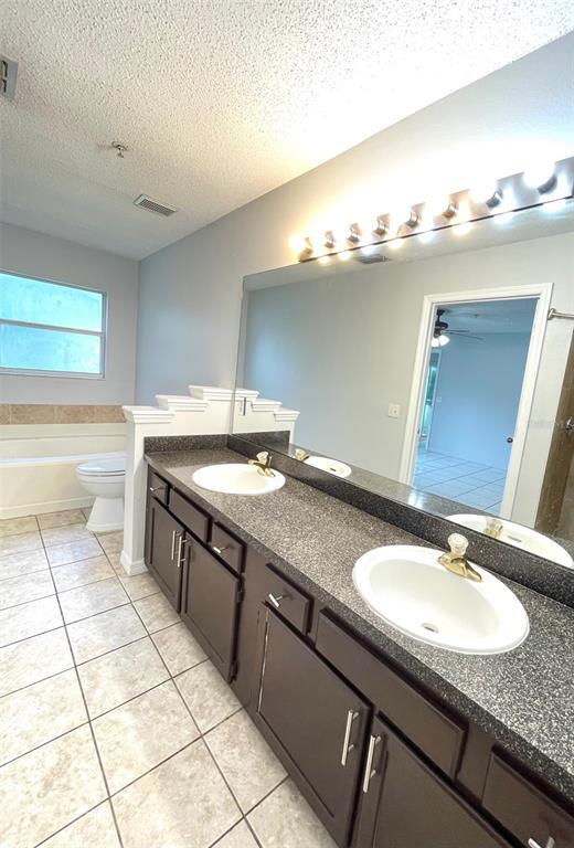 Building Photo - 9945 Wheatberry Ct