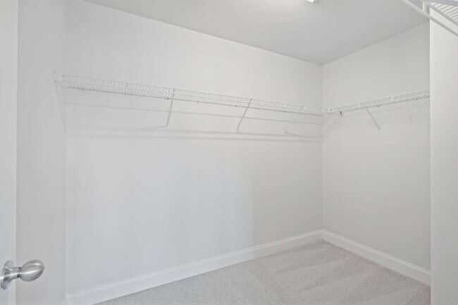 Building Photo - Welcome Home: Spacious 3-Bedroom Retreat i...