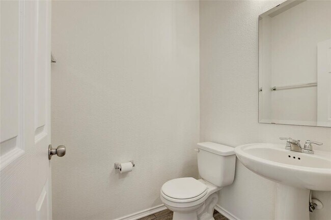 Building Photo - 449 Stone Water Ln