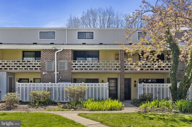 Building Photo - 222 Stony Way