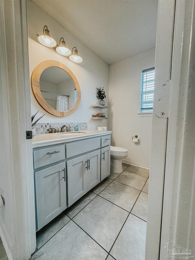 Building Photo - 8625 El Paseo St