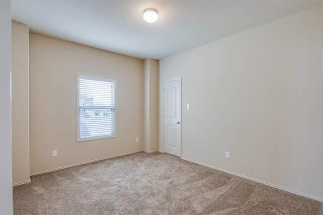 Building Photo - 18215 Amalfi Coast Dr