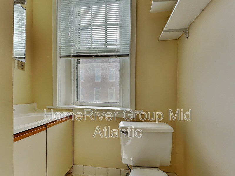 Building Photo - 1300 35th St NW