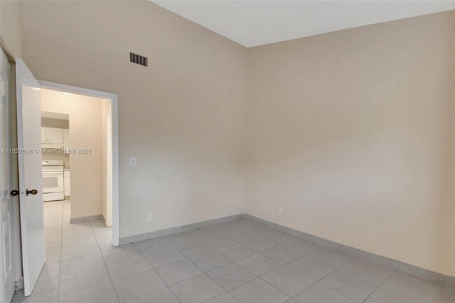 Building Photo - 3453 NW 44th St