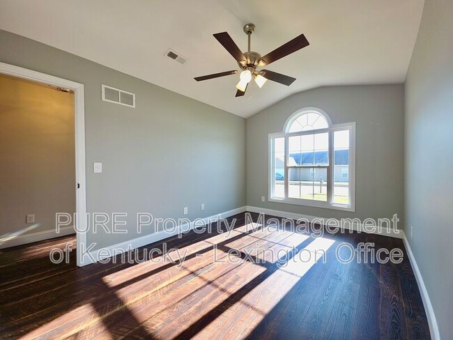 Building Photo - 106 John Davis Dr