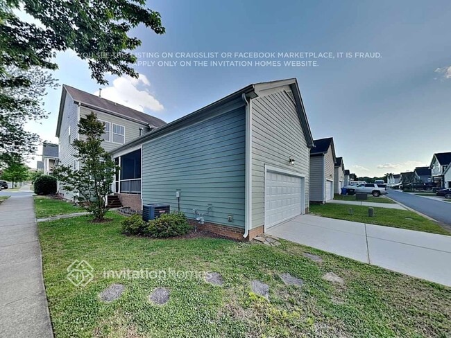 Building Photo - 6473 Hove Rd