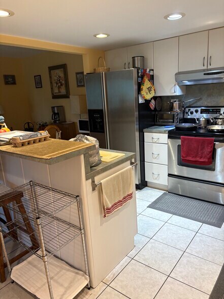 Building Photo - 475 Plum Creek Dr