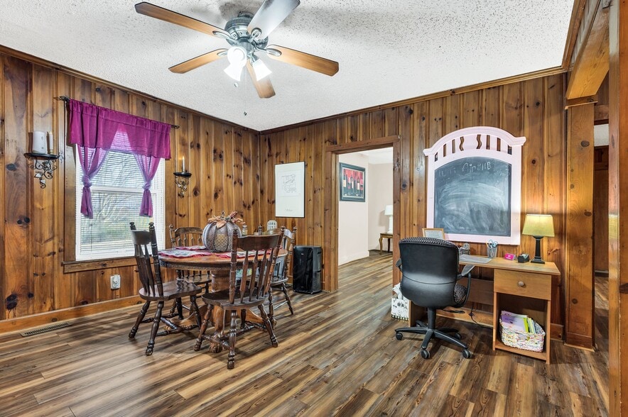 Building Photo - 2610 Couchville Pike