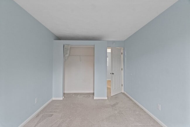 Building Photo - 3708 Gateway Pl