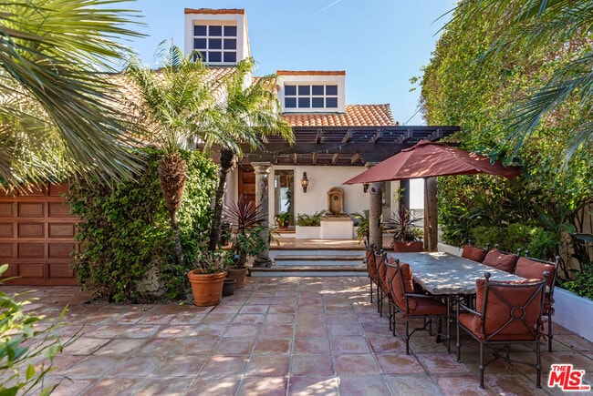 Building Photo - 24408 Malibu Rd