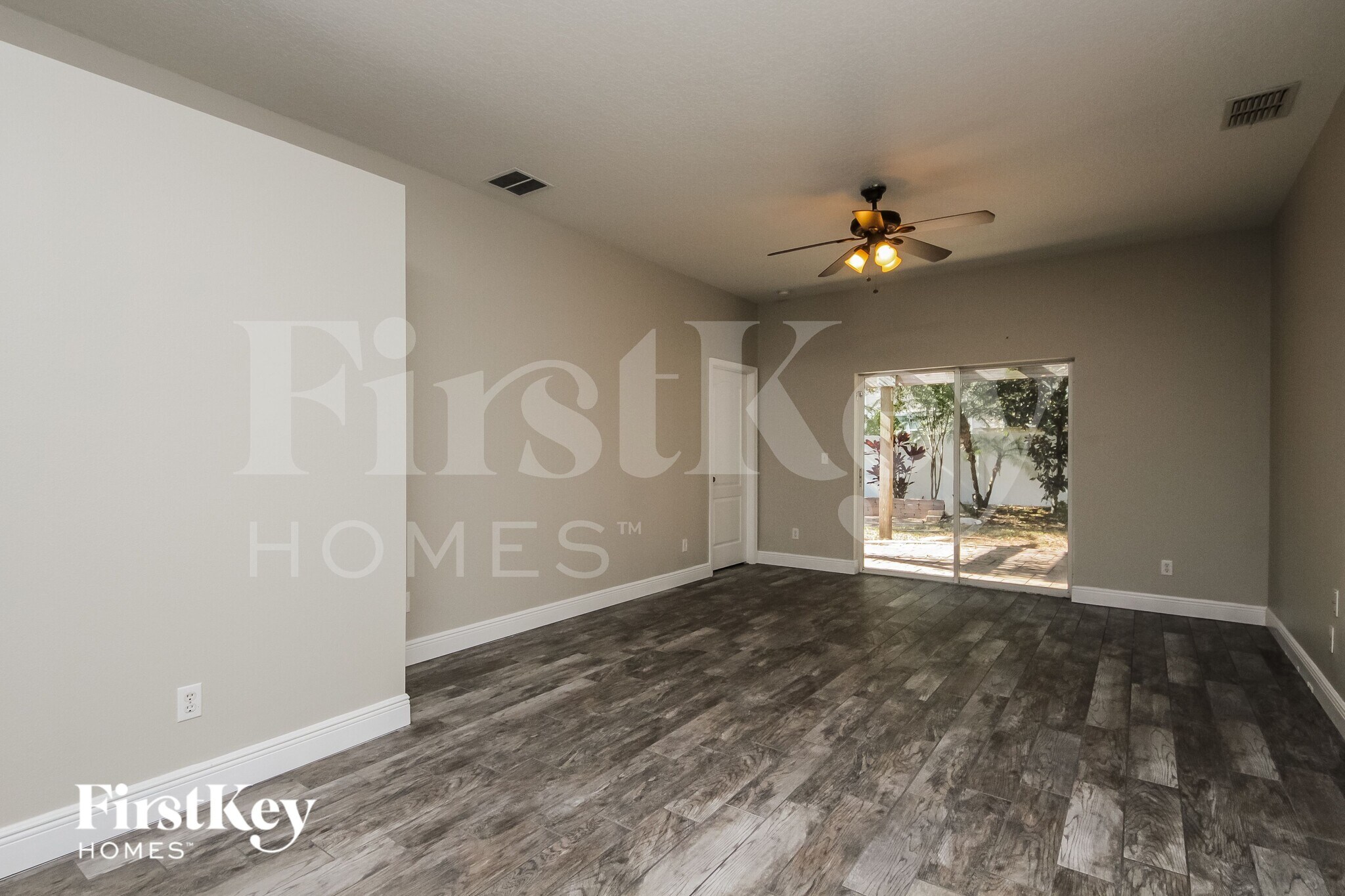 Building Photo - 9953 Shadow Creek Dr