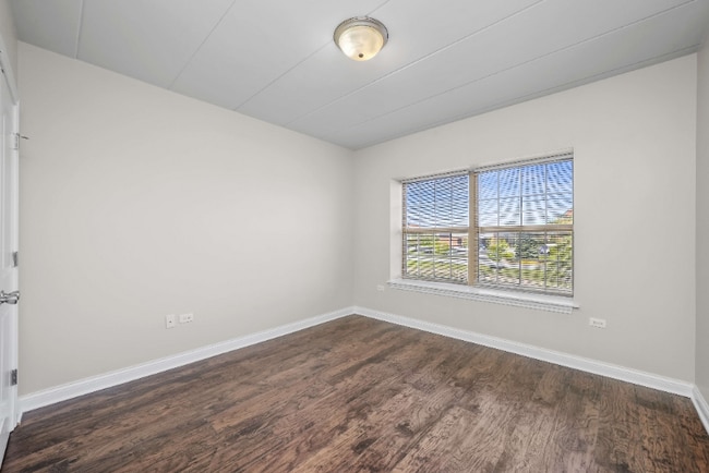 Building Photo - 7250 W 157th St