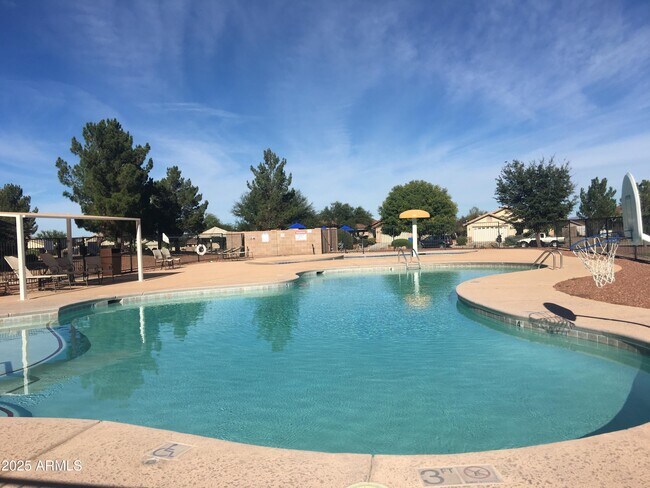 Building Photo - 4651 Big Bend St