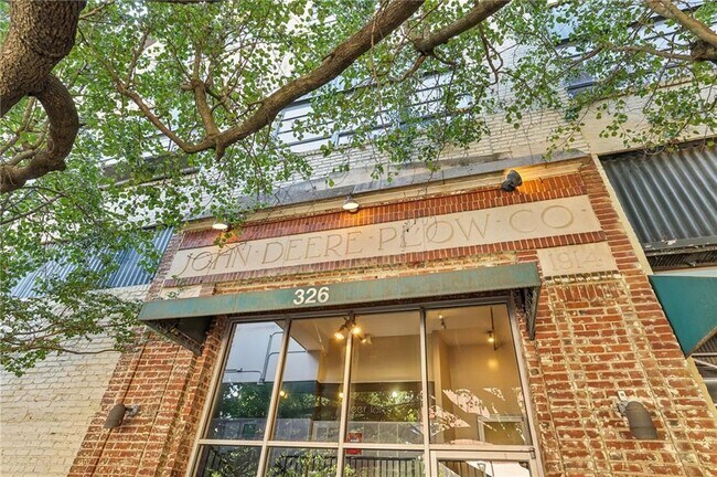 Primary Photo - 326 Nelson St SW