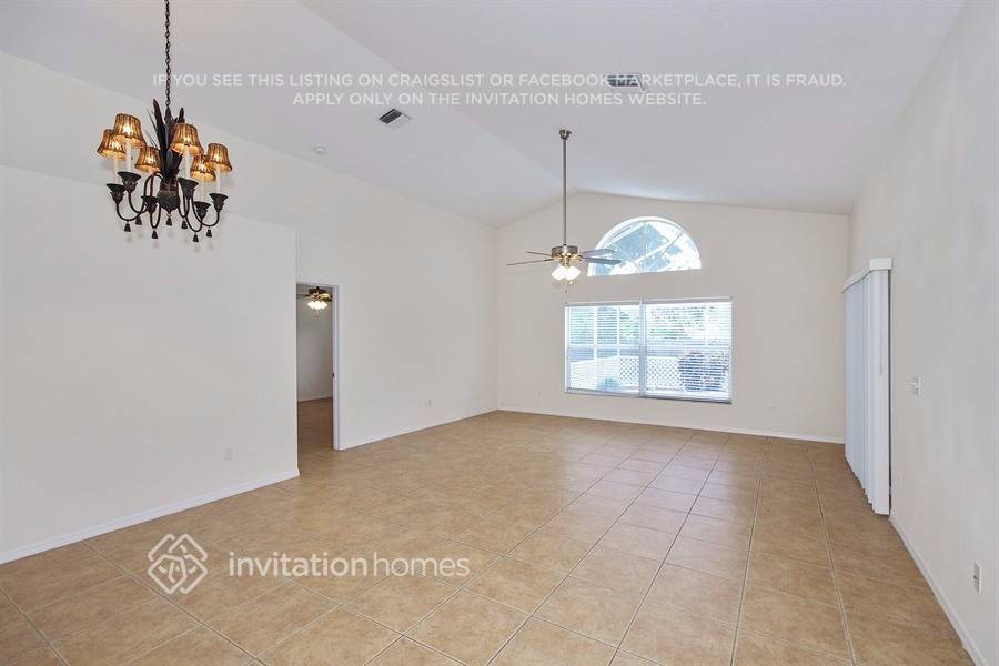 Building Photo - 669 Heather Stone Dr