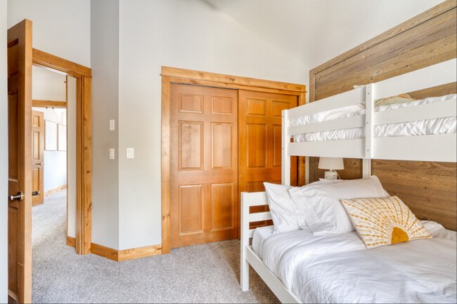 Building Photo - 61497 Orion Dr