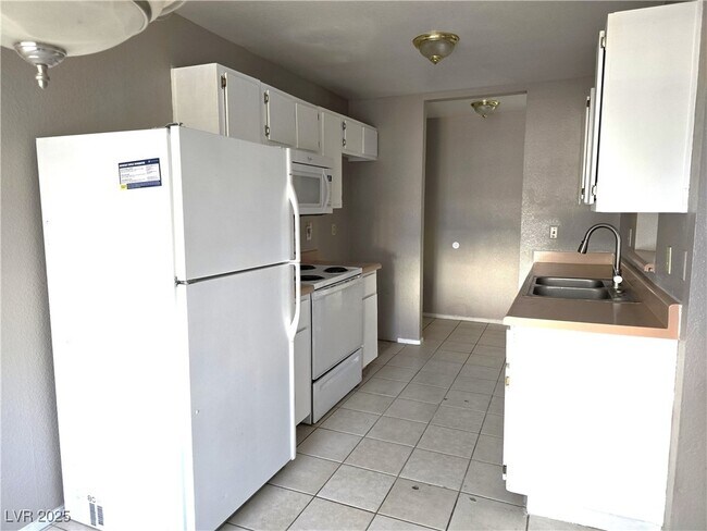 Building Photo - 2755 Twistingbow Ln