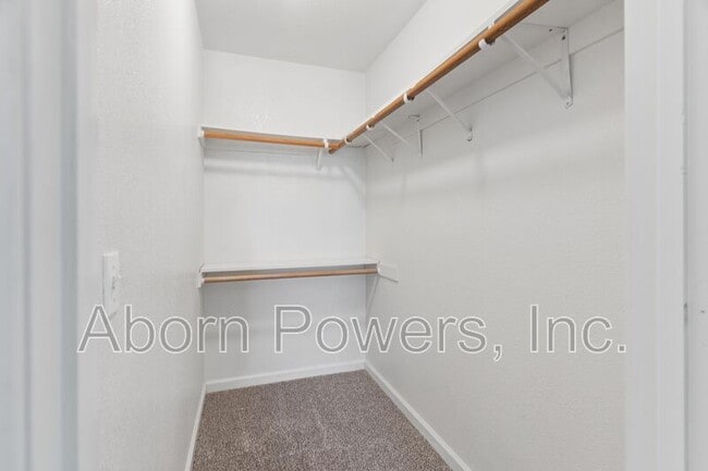 Building Photo - 2529 Greenwood Ln