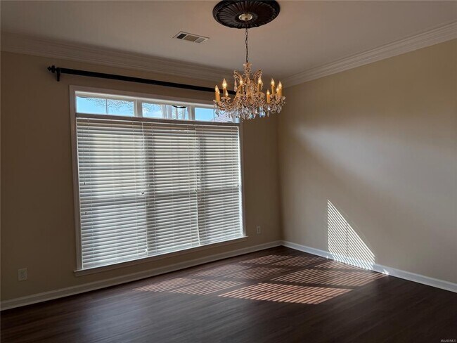 Building Photo - 8000 Bridgewater Trce