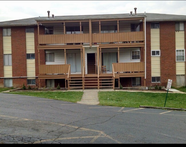 Dominion Townhomes 1683 Dominion Dr Akron OH 44313 Apartment Finder