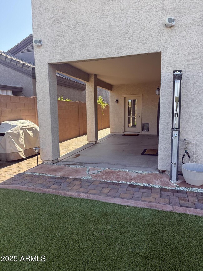 Building Photo - 26841 N 66th Dr