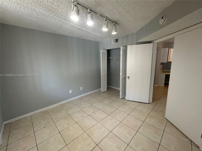 Building Photo - 4015 W McNab Rd