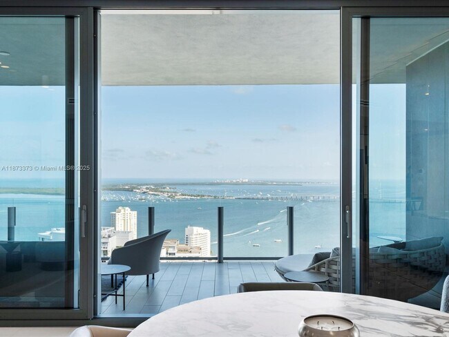 Building Photo - 300 Biscayne Blvd Way