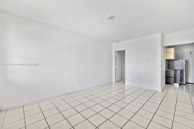 Building Photo - 770 83rd St