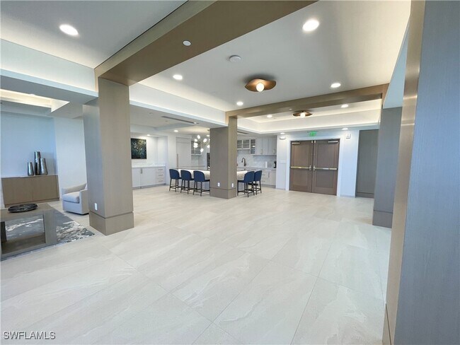 Building Photo - 4005 Gulf Shore Blvd N