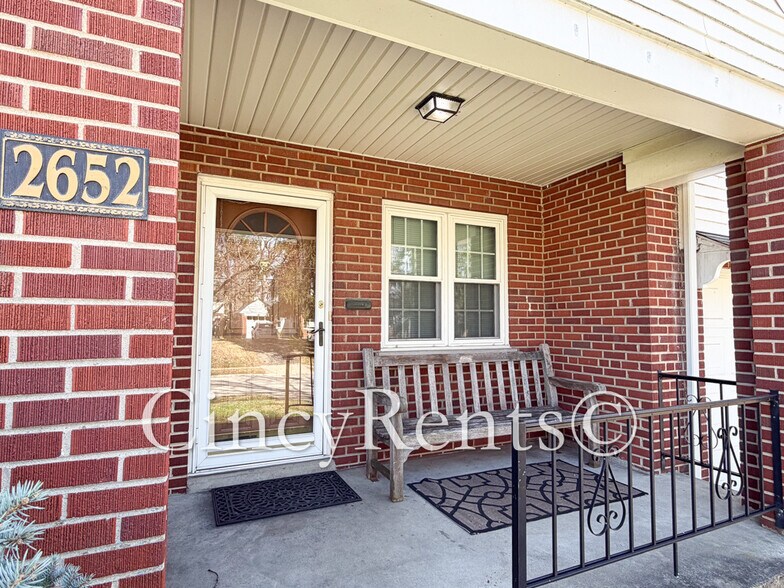 Building Photo - 2652 Bonnie Dr