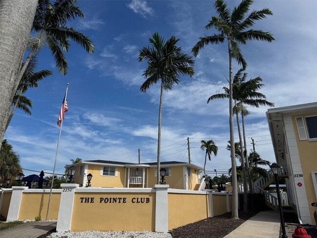 Building Photo - 5840 NE 22nd Way