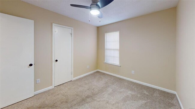 Building Photo - 710 Old Creek Rd